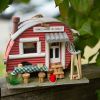 Retro Camper Birdhouse - Vintage-Style Trailer for Garden Decor